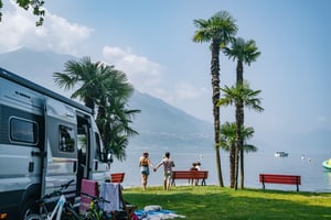 Campofelice_famiglia camper lago