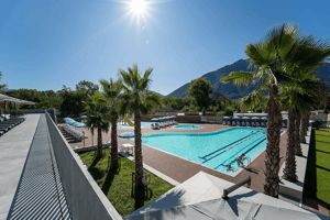 Schwimmbad und Wellness_Sonnenterrasse