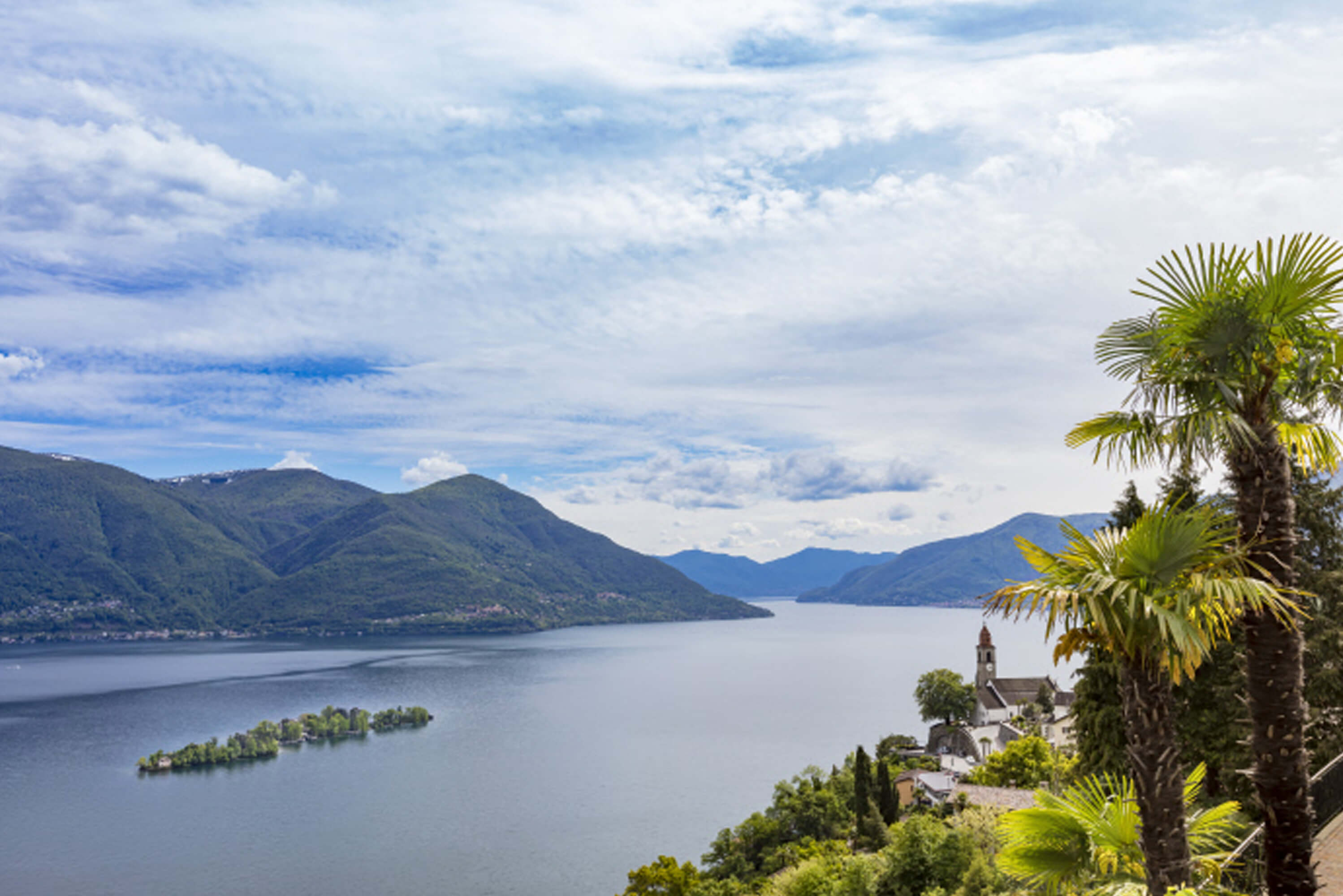 Isole-di-Brissago-da-Ronco-sopra-Ascona-(Copyright-by-Ticino-Turismo-Byline-swiss-image.chAlessio-Pizzicannella)